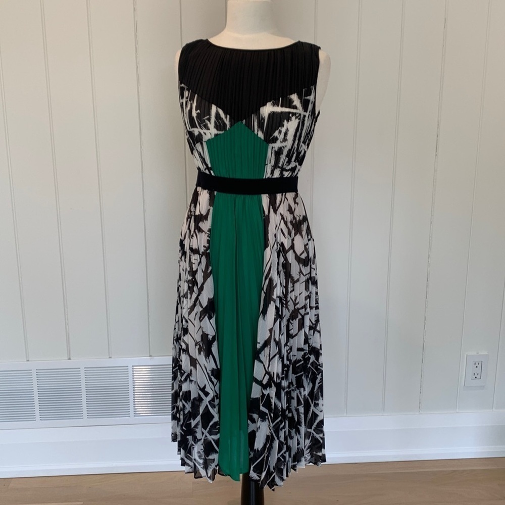 BCBG MaxAzria Black And White Dress